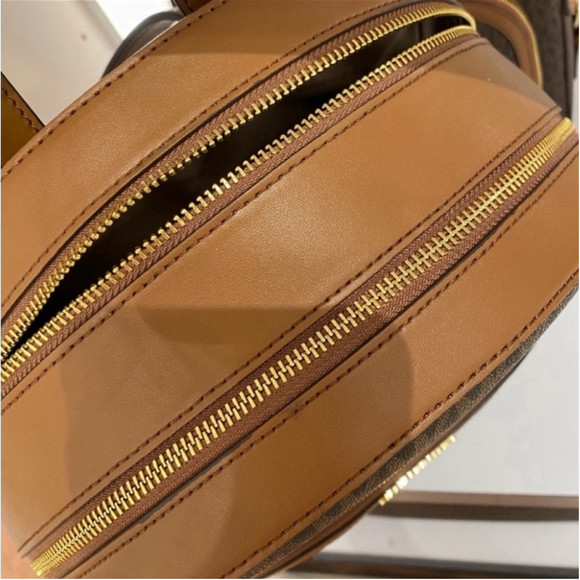 Michael Kors Large Jaycee Backpack Brown - Picture 6 of 11